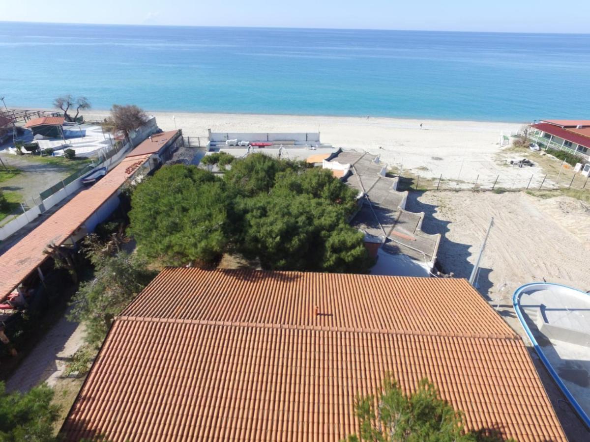 Villaggio Residence Emmesse Zambrone Exterior photo